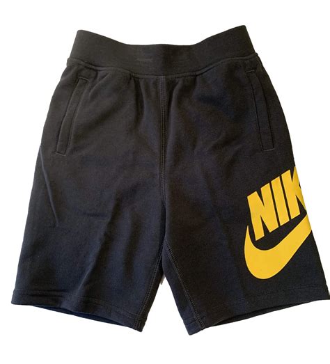 nike shorts jongens|nike boys shorts sale.